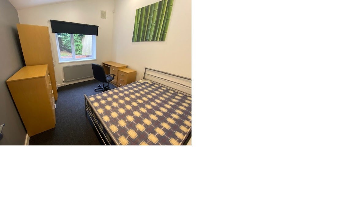 Room Tiverton Road in Birmingham
