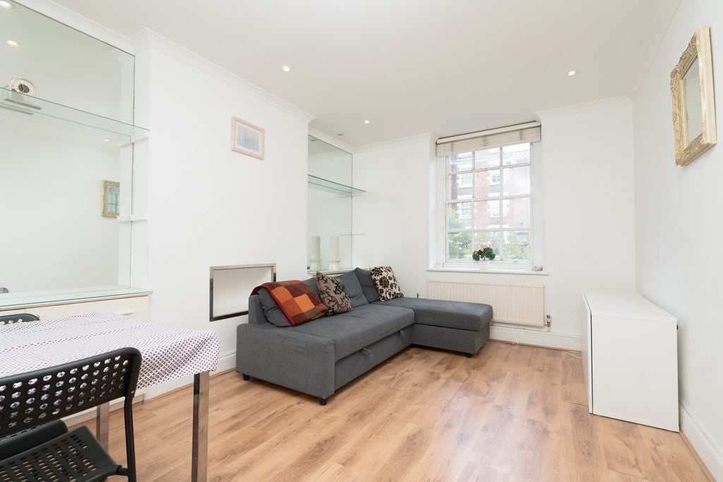 Flat St John's Wood Road in City of Westminster