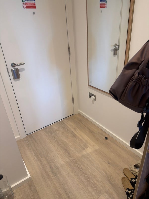 Room Rutherford Way in Greater London