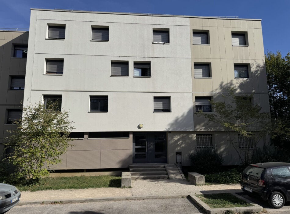 Flat Place de la Victoire in Belley