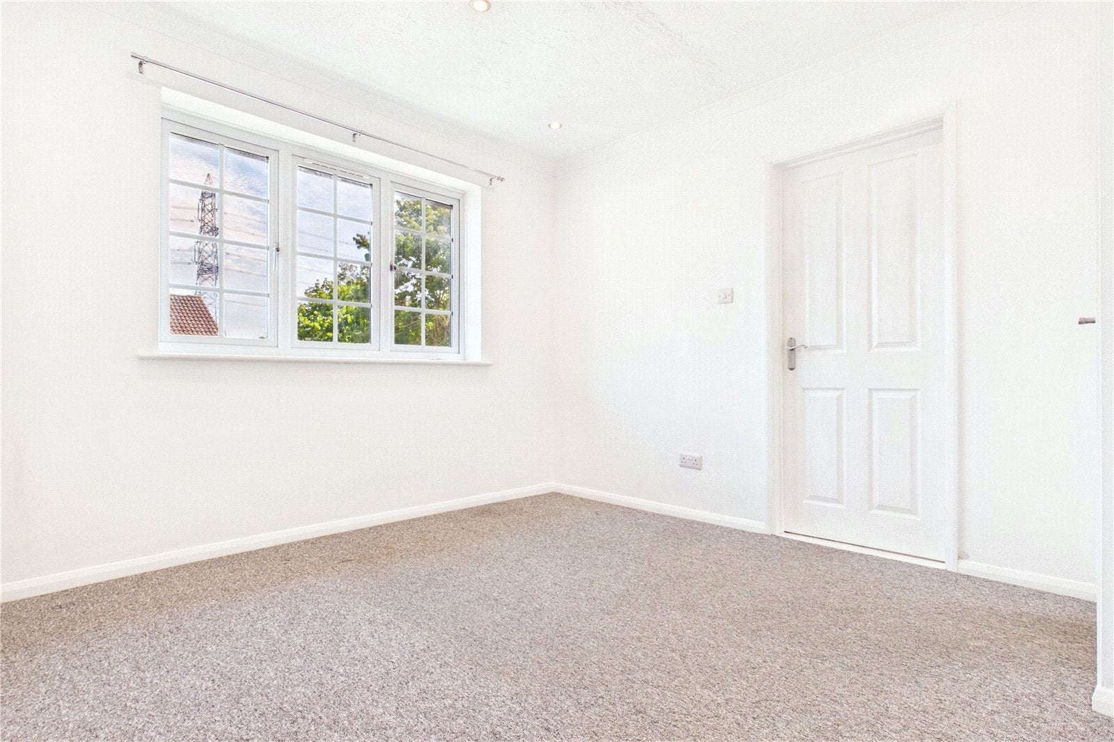 Flat Alderfield Close in Theale