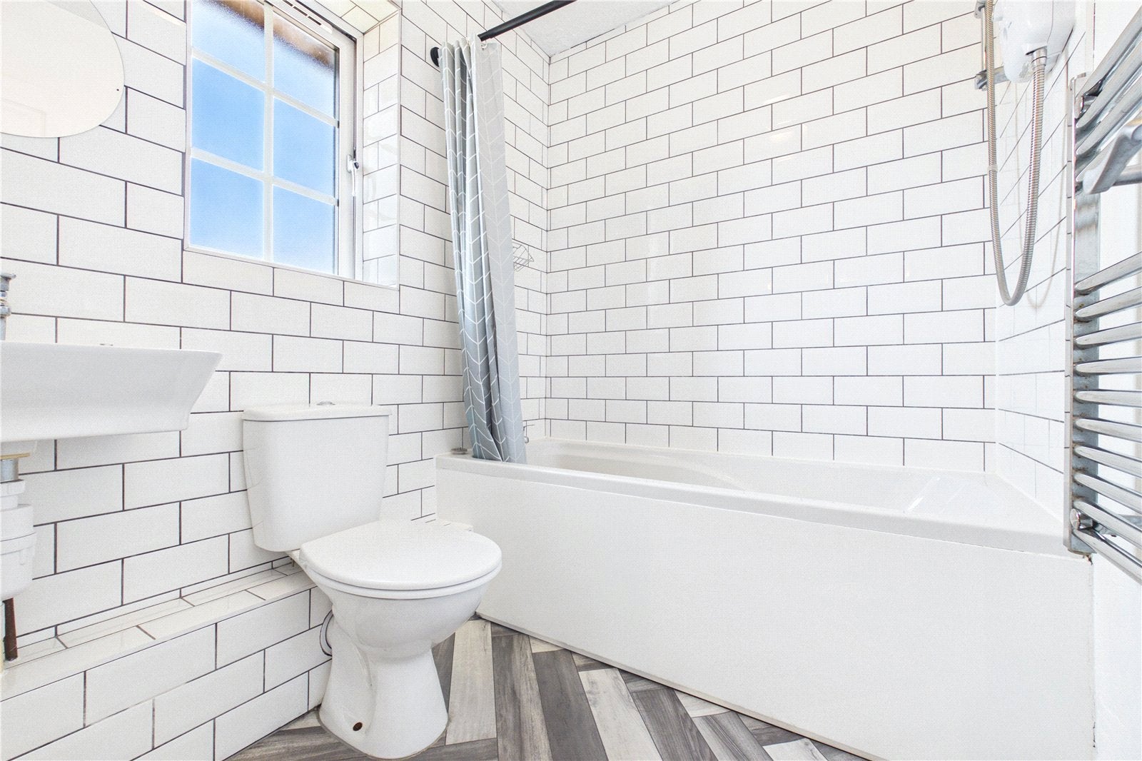 Flat Alderfield Close in Theale