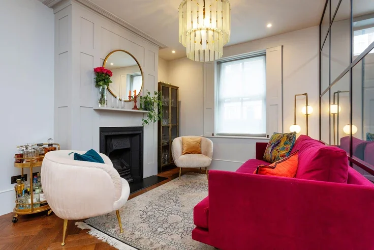 House Underhill Street in Greater London