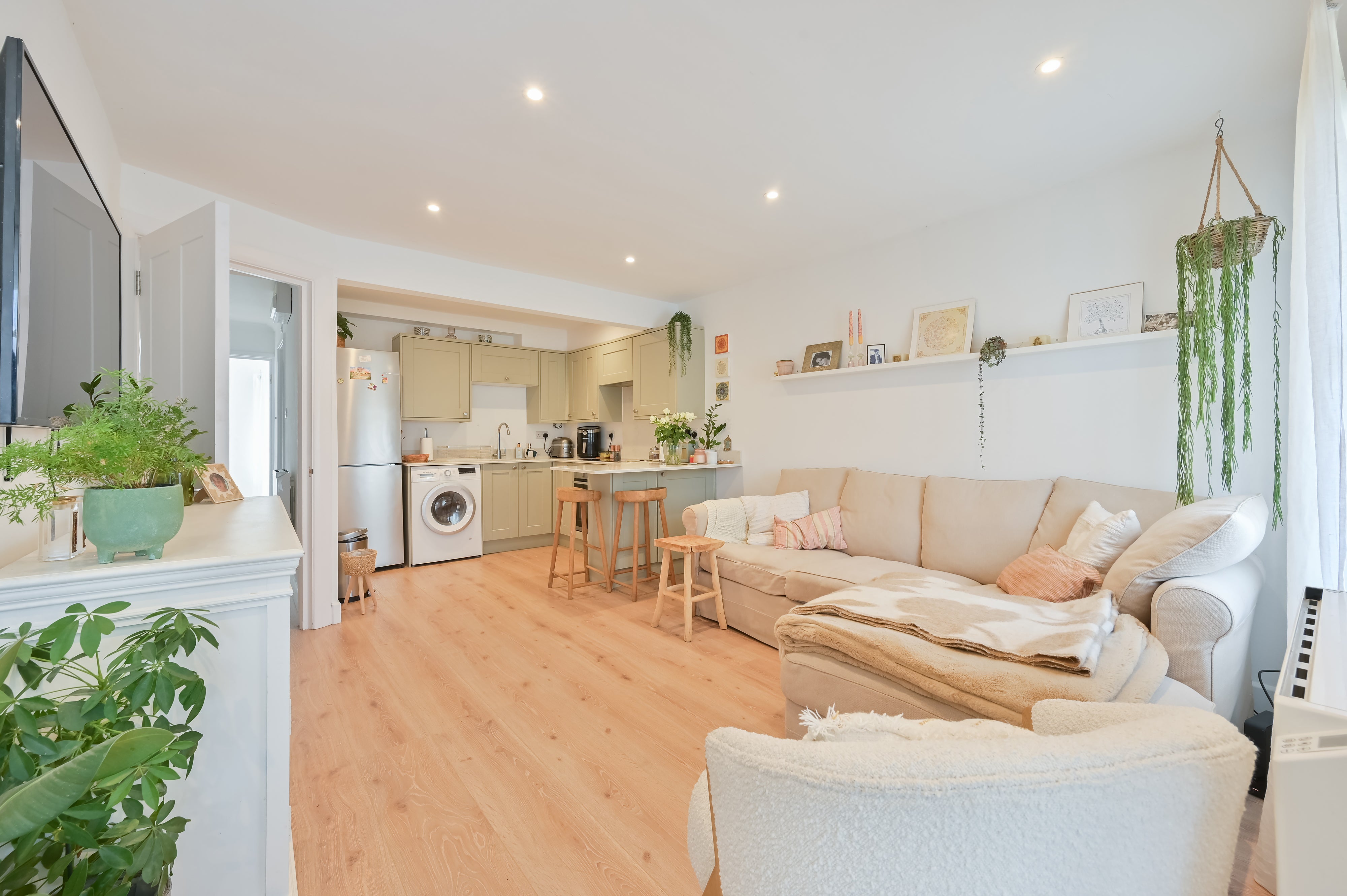 Flat Chiltern Avenue in Hertsmere