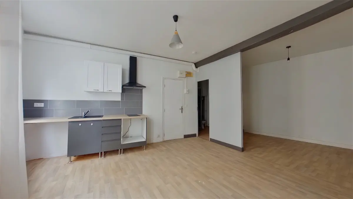 Flat Rue Léon Brédif in Châtellerault