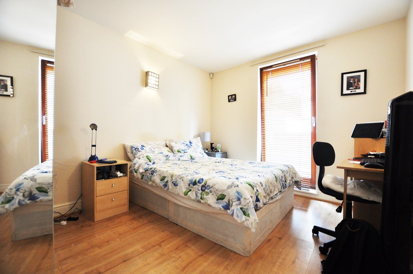 Flat Assam Street in Greater London