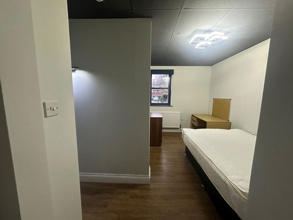 Room Priory Street in Coventry