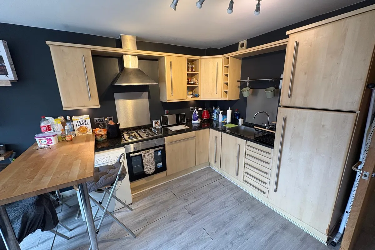 Flat Weedon Road in Northampton