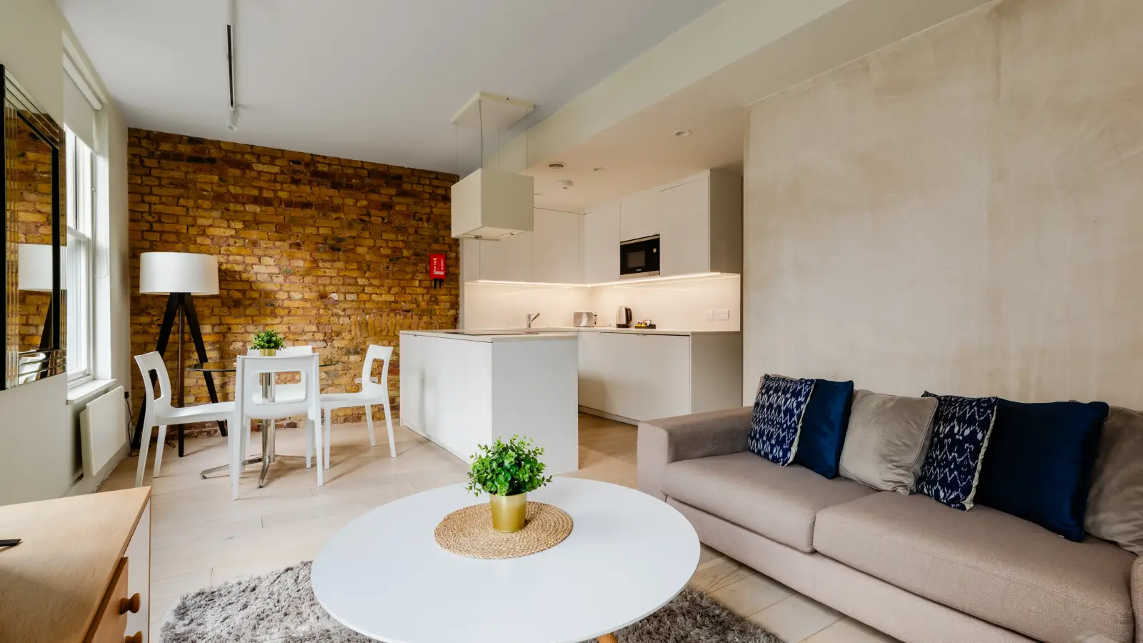 Flat Portpool Lane in Greater London