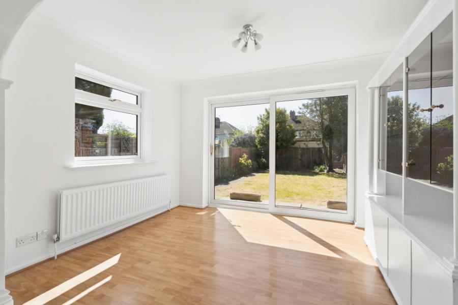 House Sidney Road in Greater London