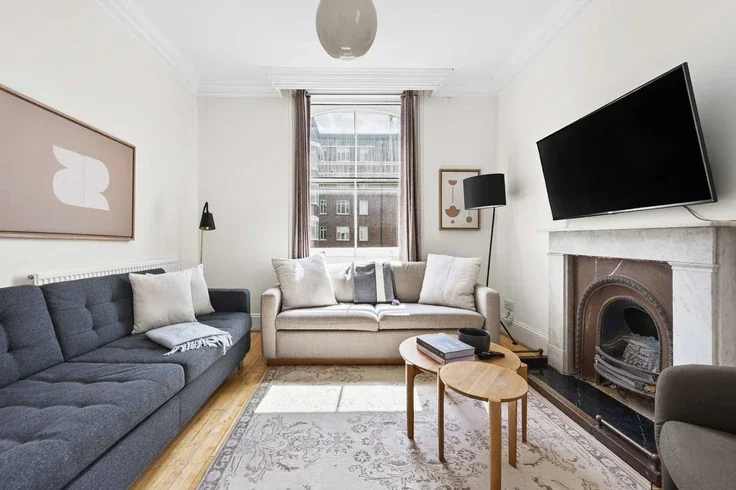 Flat Glendower Place in Greater London