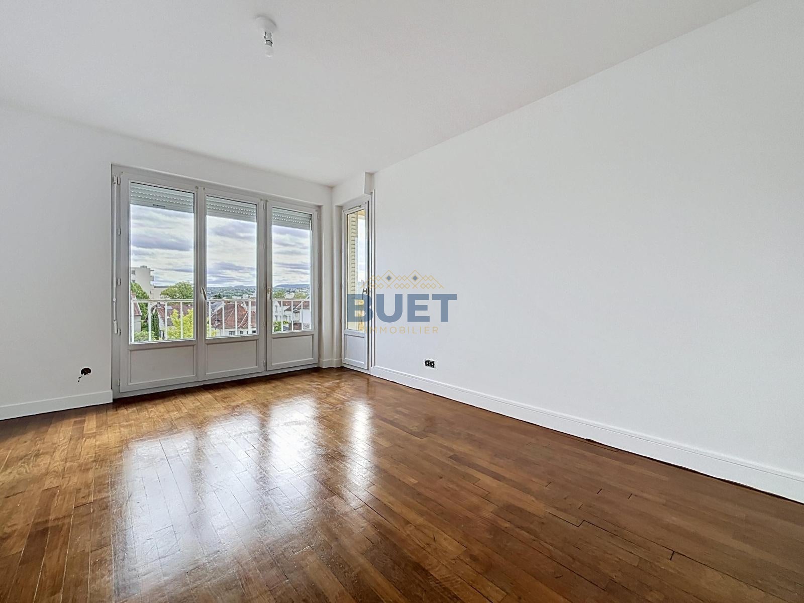 Flat Rue Mathurin Moreau in Dijon