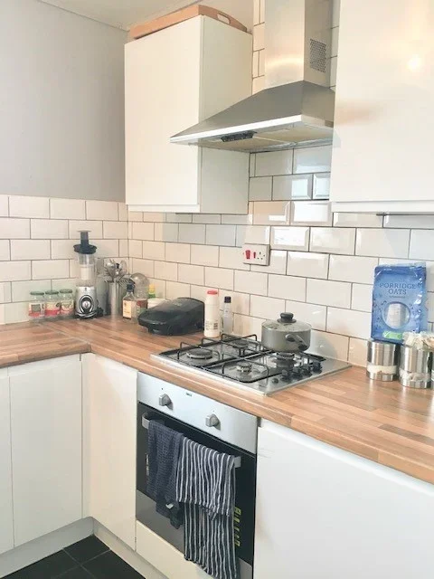 Room Devas Street in Greater London