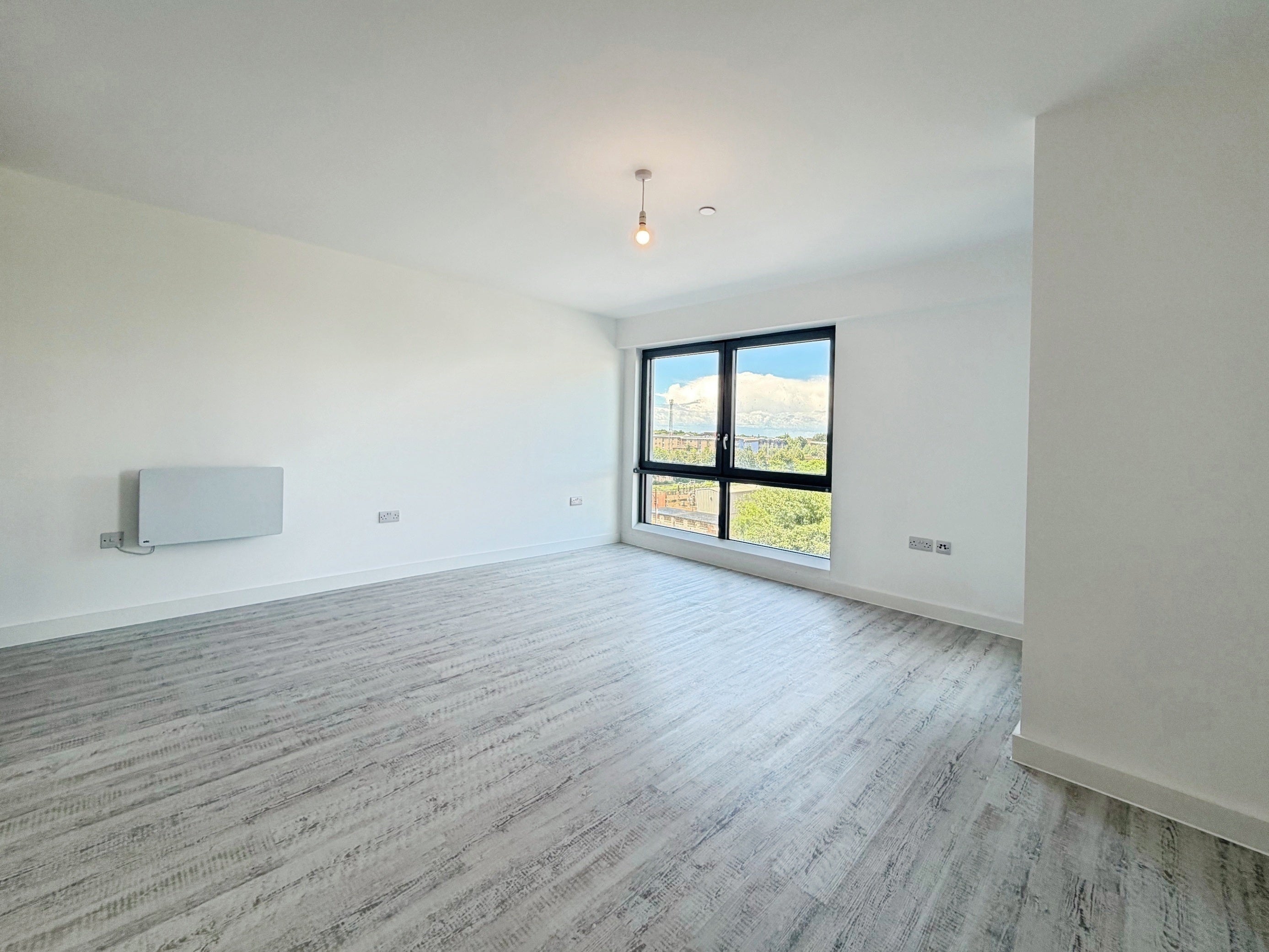 Flat Albert Place in Peterborough