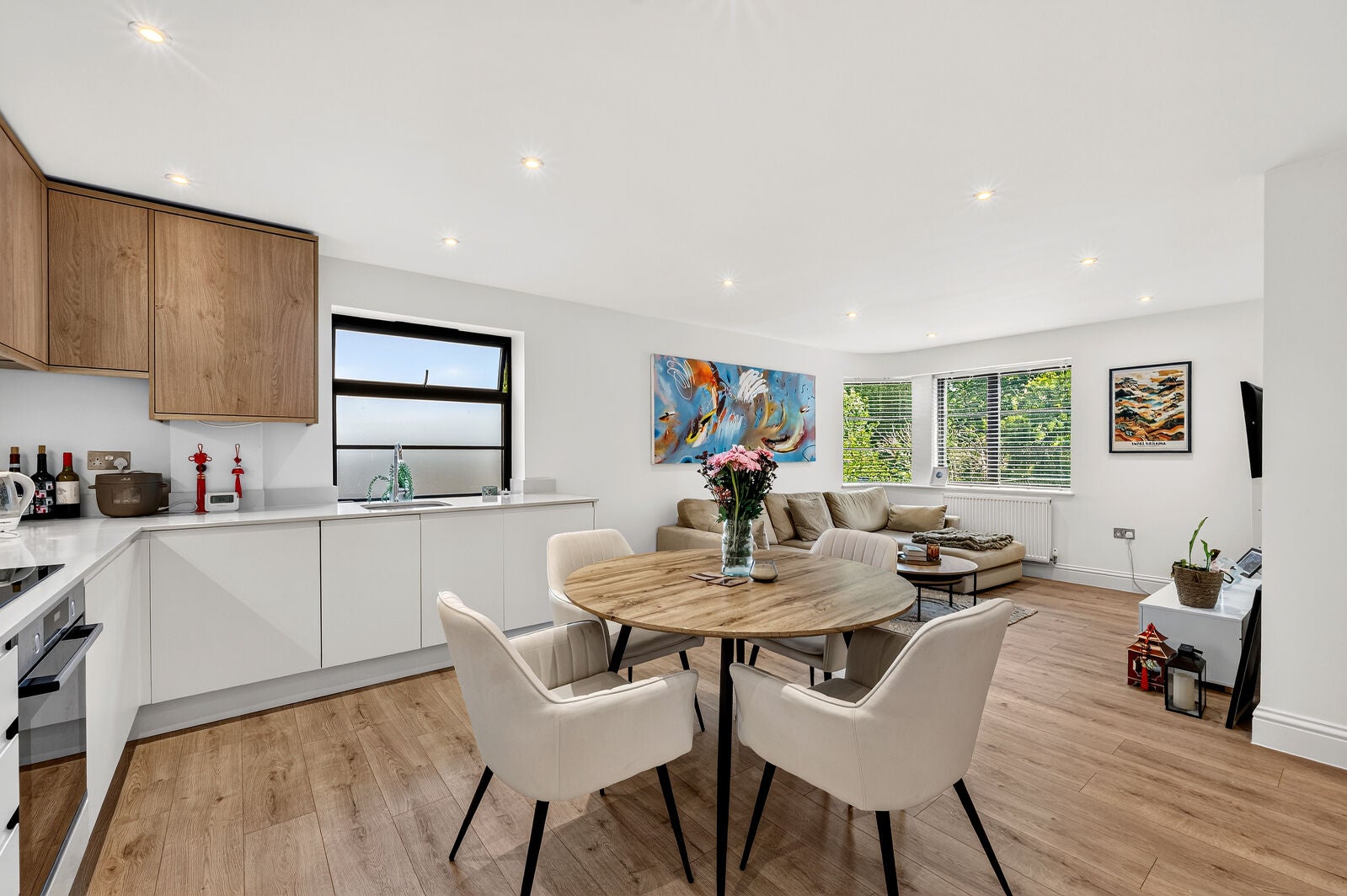 Flat Oak Hill Grove in Greater London