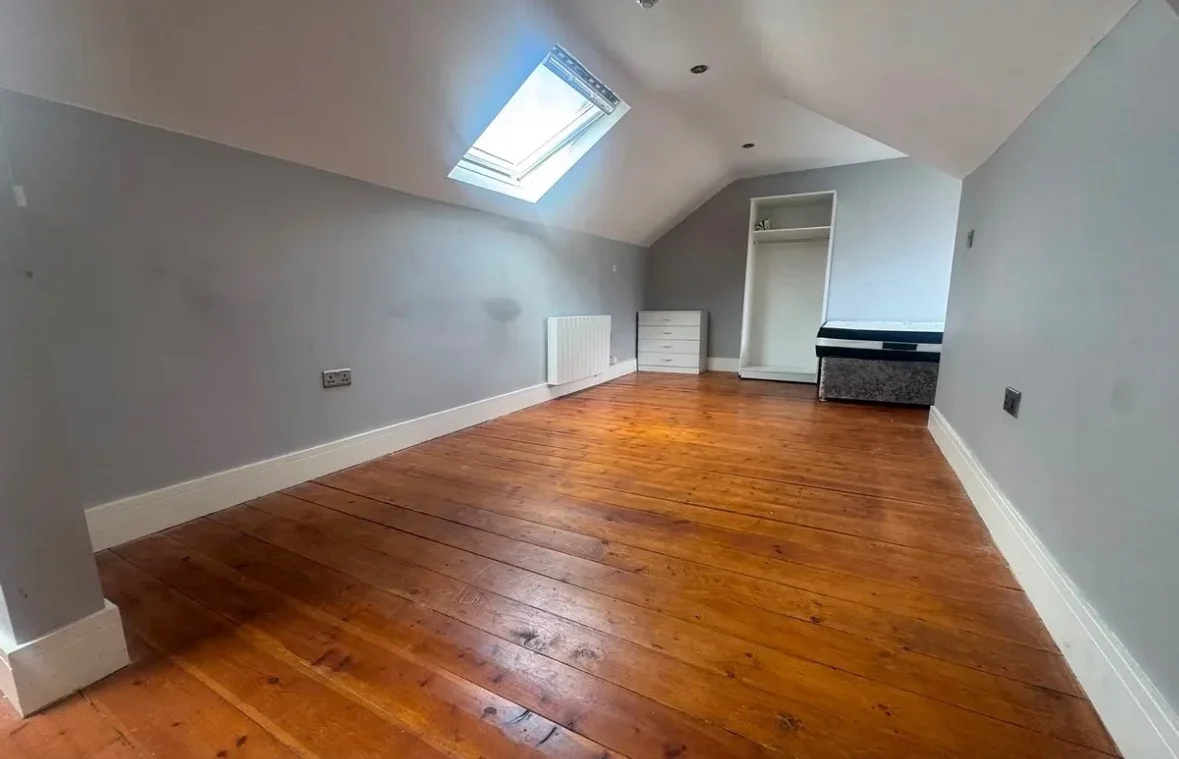Room Guildford Street in Luton