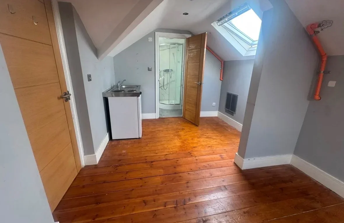 Room Guildford Street in Luton