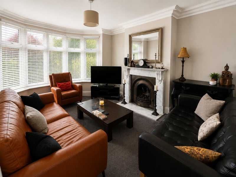 Room Wetherby Road in Leeds
