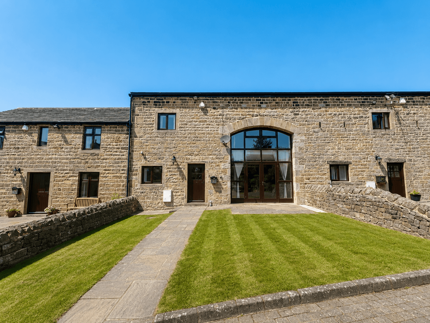 House Manor Farm Court in Leeds