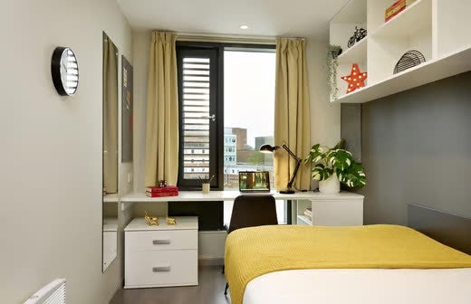 Room Hales Street in Coventry