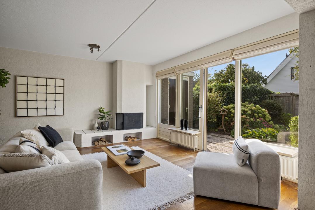 Tussenwoning te koop: Korenmolen 64, Alphen Aan Den Rijn