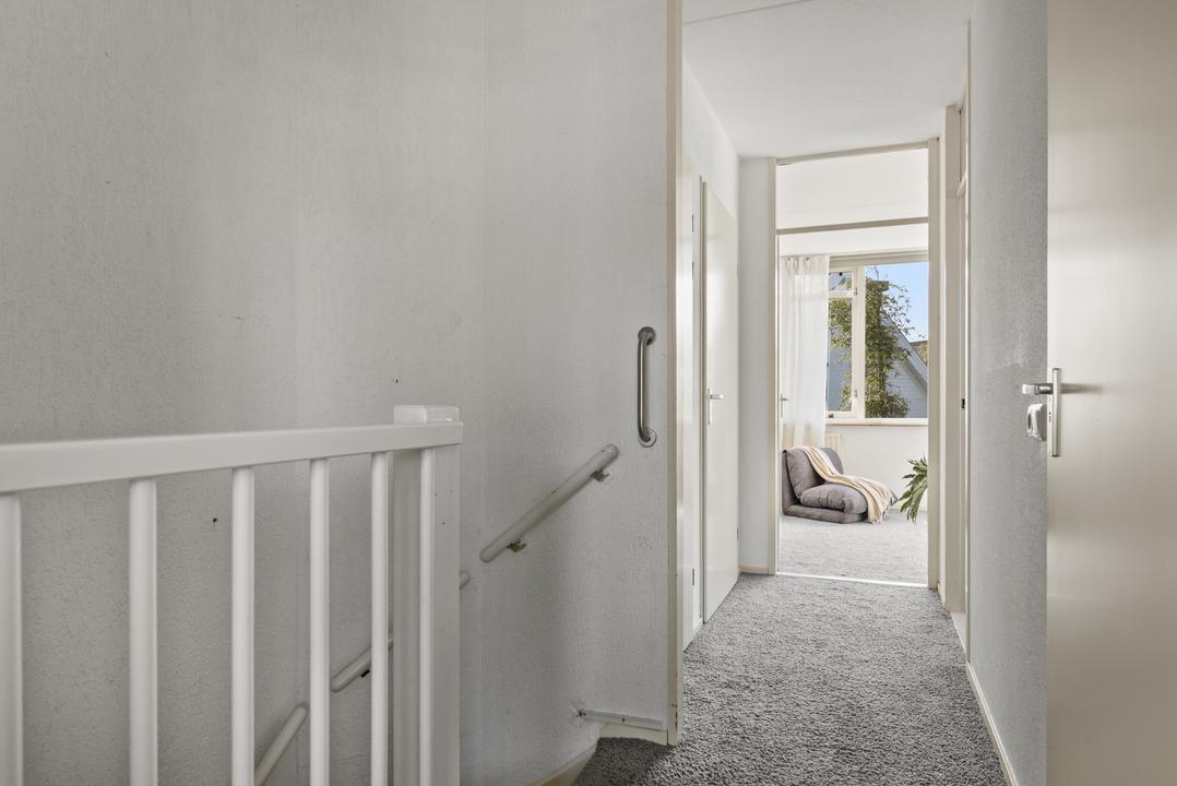 Tussenwoning te koop: Korenmolen 64, Alphen Aan Den Rijn