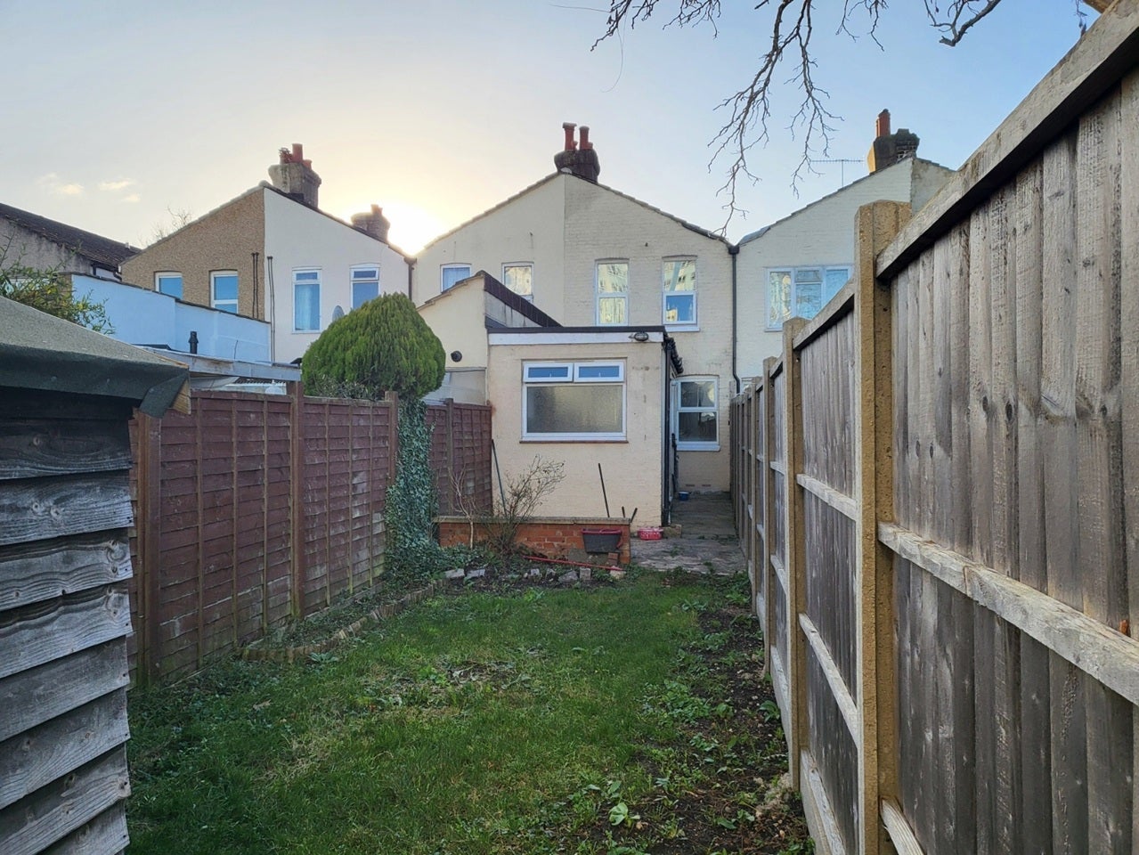 House Collingwood Road in Greater London