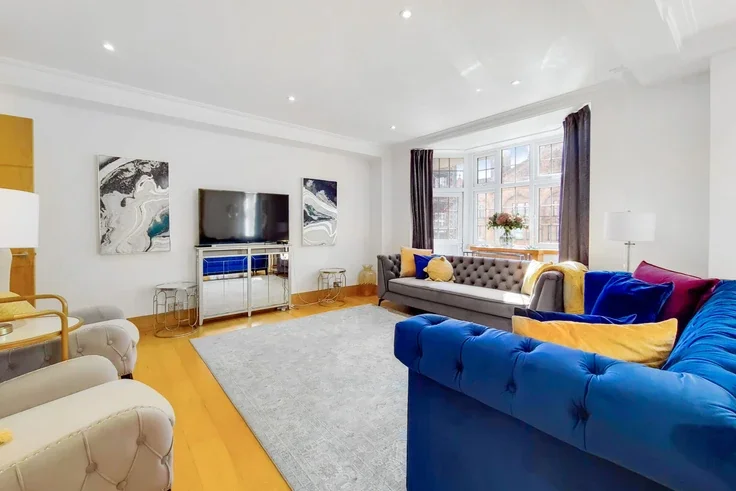 Flat Brompton Road in City of Westminster