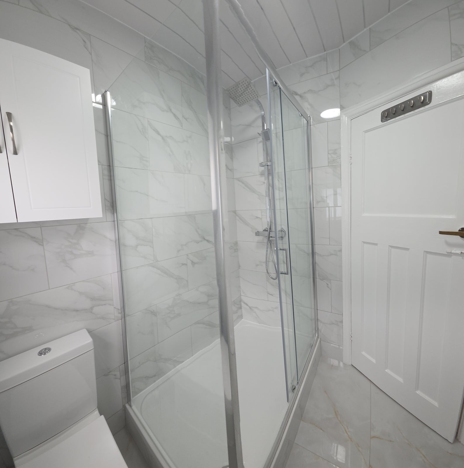 Flat Welland Gardens in Greater London