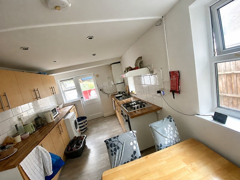 Room Hornsey Park Road in Greater London