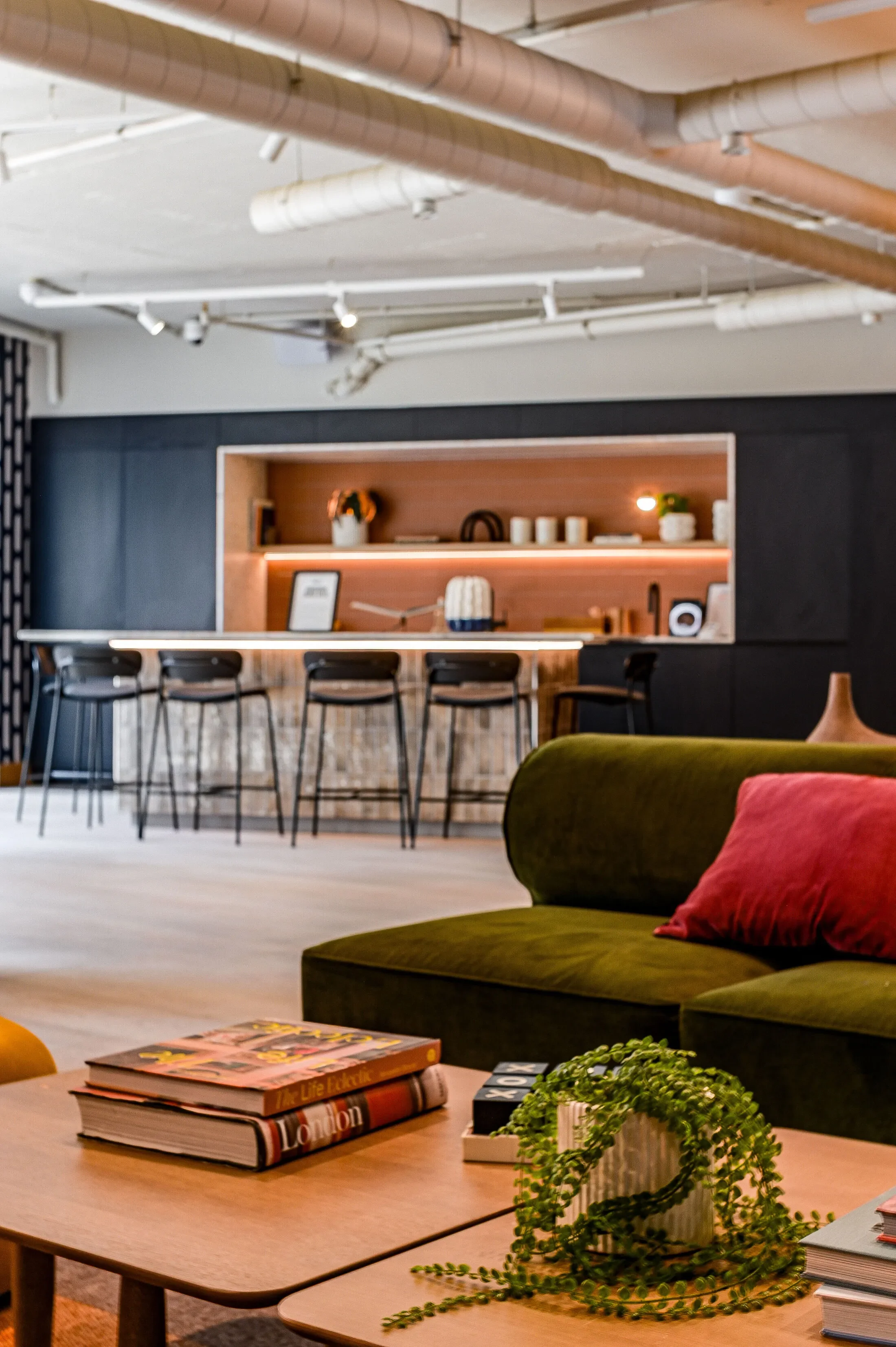 Flat Timberyard Street in Greater London