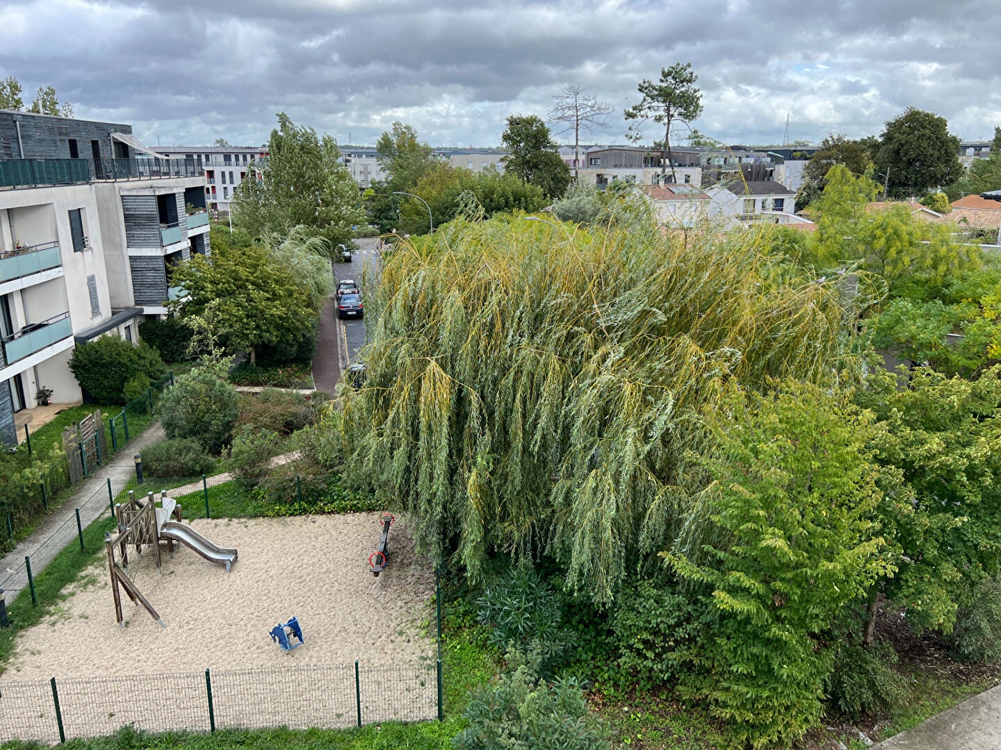 Flat Place de Courrejean in Villenave-d'Ornon