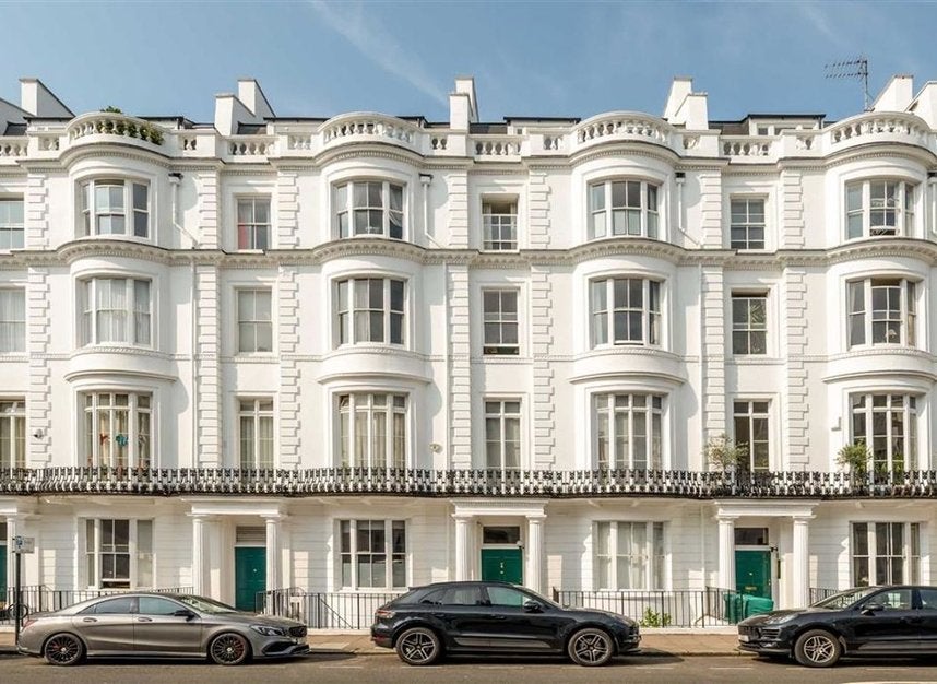 Flat Gloucester Terrace in City of Westminster