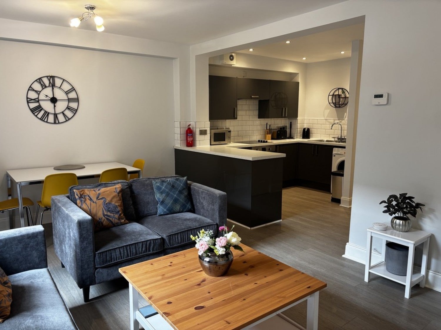 Flat Kent Road in Glasgow