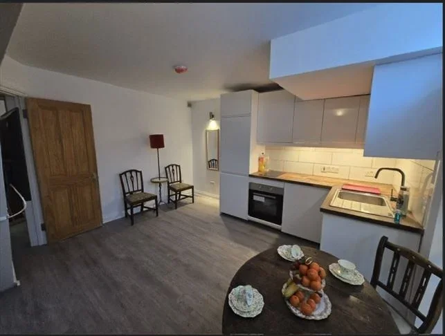 Flat Fernhead Road in City of Westminster