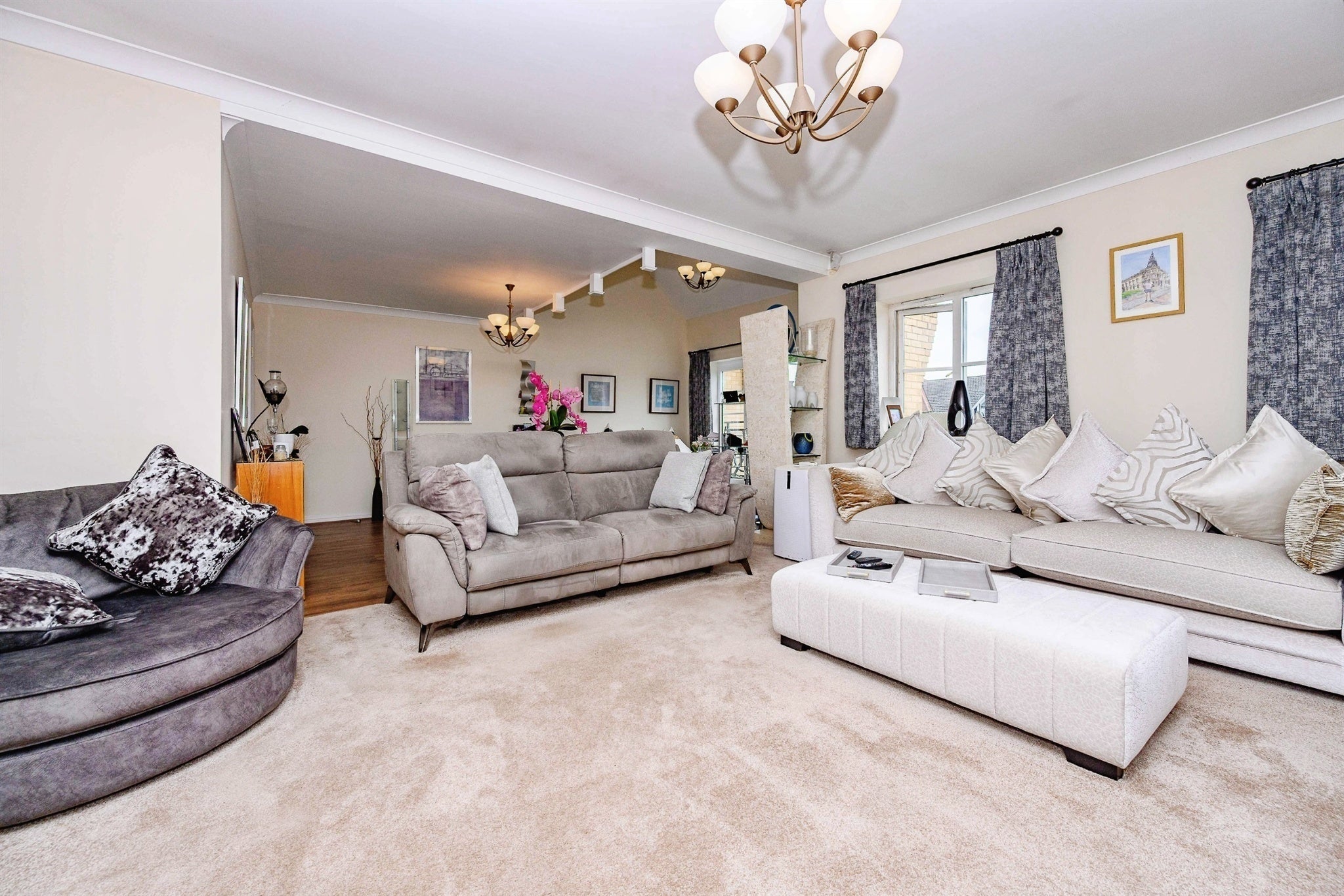 Flat London Road in Dacorum