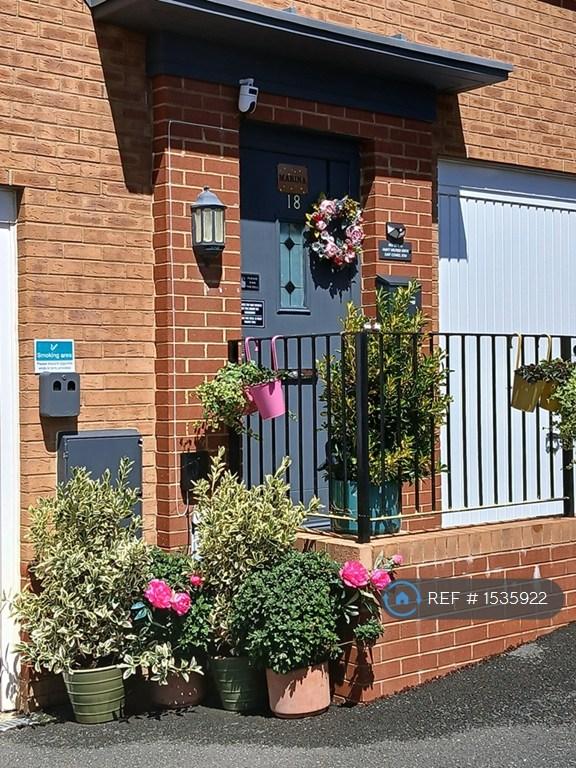 Room Saint Wilfred Drive in East Cowes