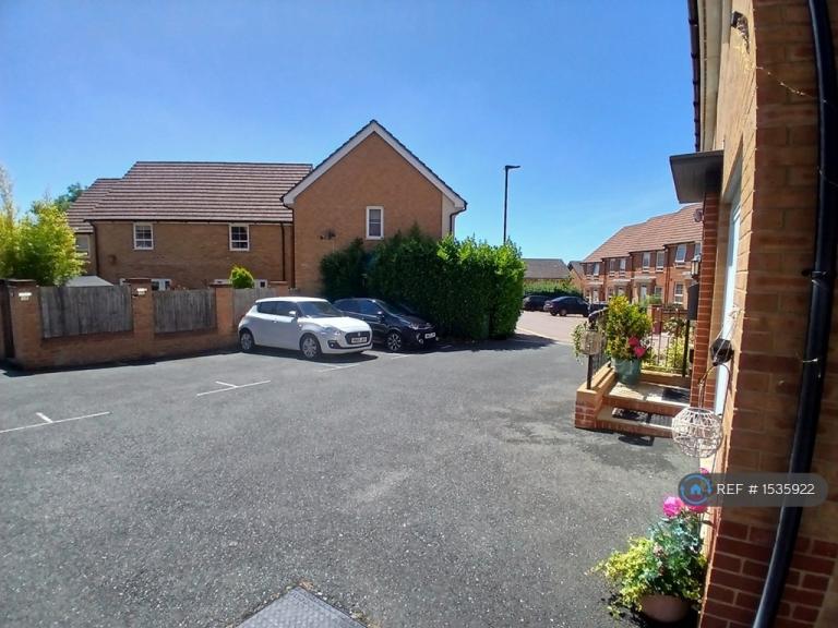 Room Saint Wilfred Drive in East Cowes