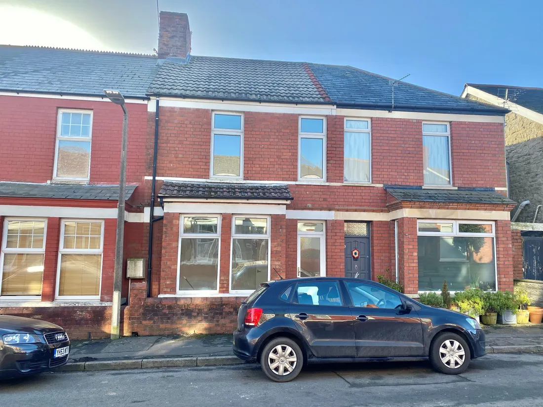House Castle Street in Barry