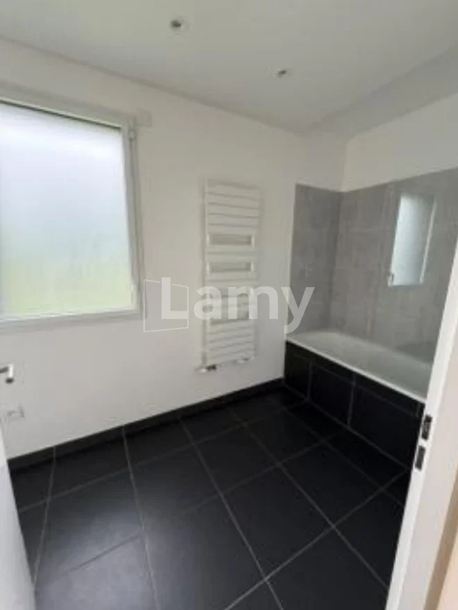 Flat Rue Alain Mimoun in Aulnay-sous-Bois
