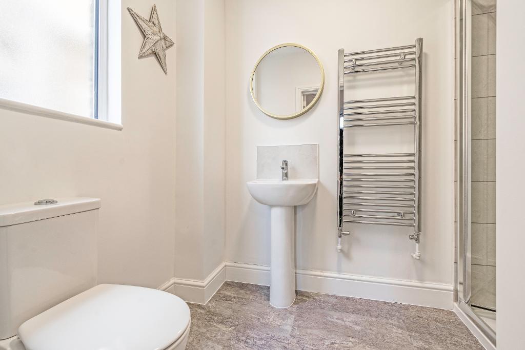 Room Hayle Road in Maidstone
