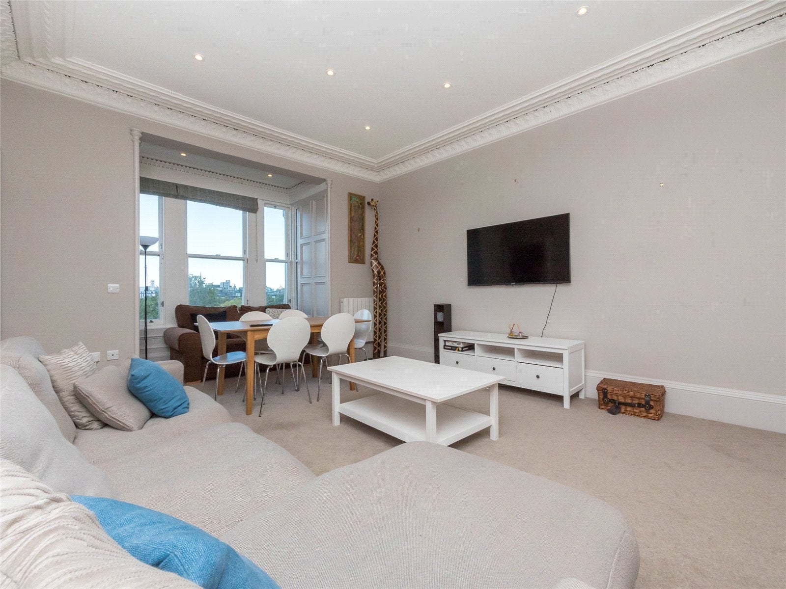 Flat Warrender Park Terrace in City of Edinburgh