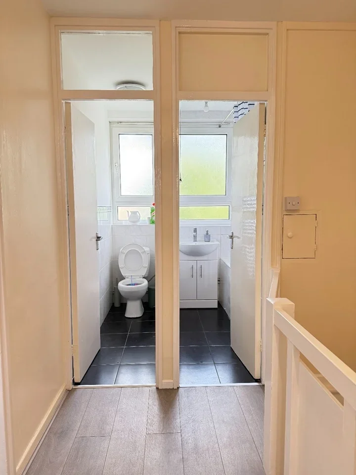 Room Brownfield Street in Greater London