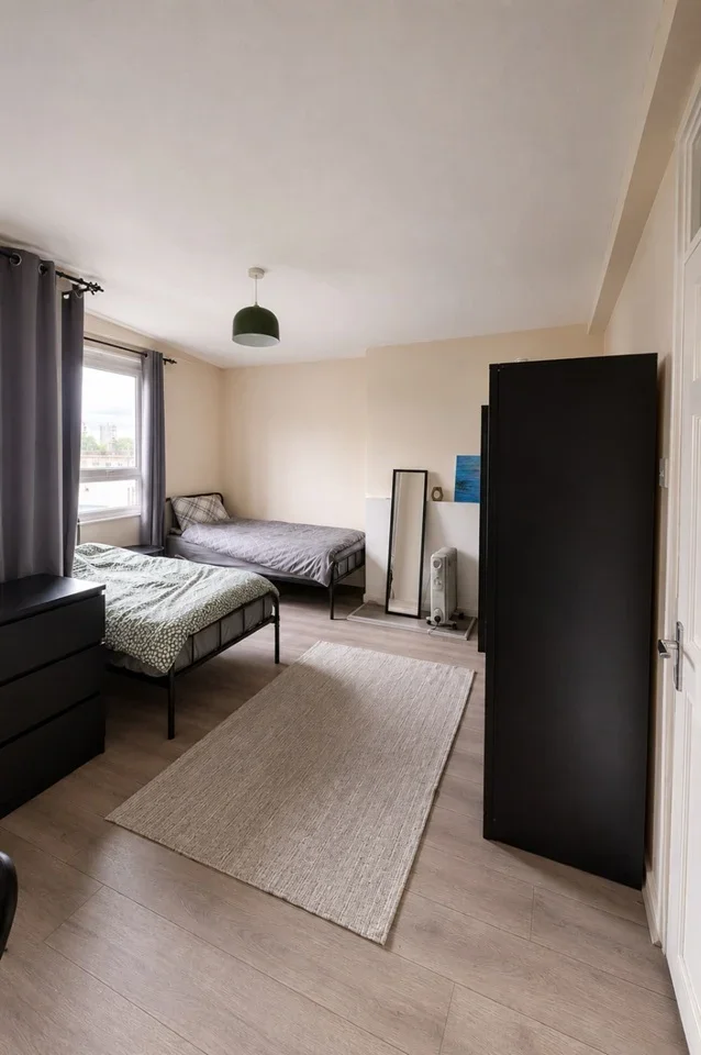 Room Brownfield Street in Greater London