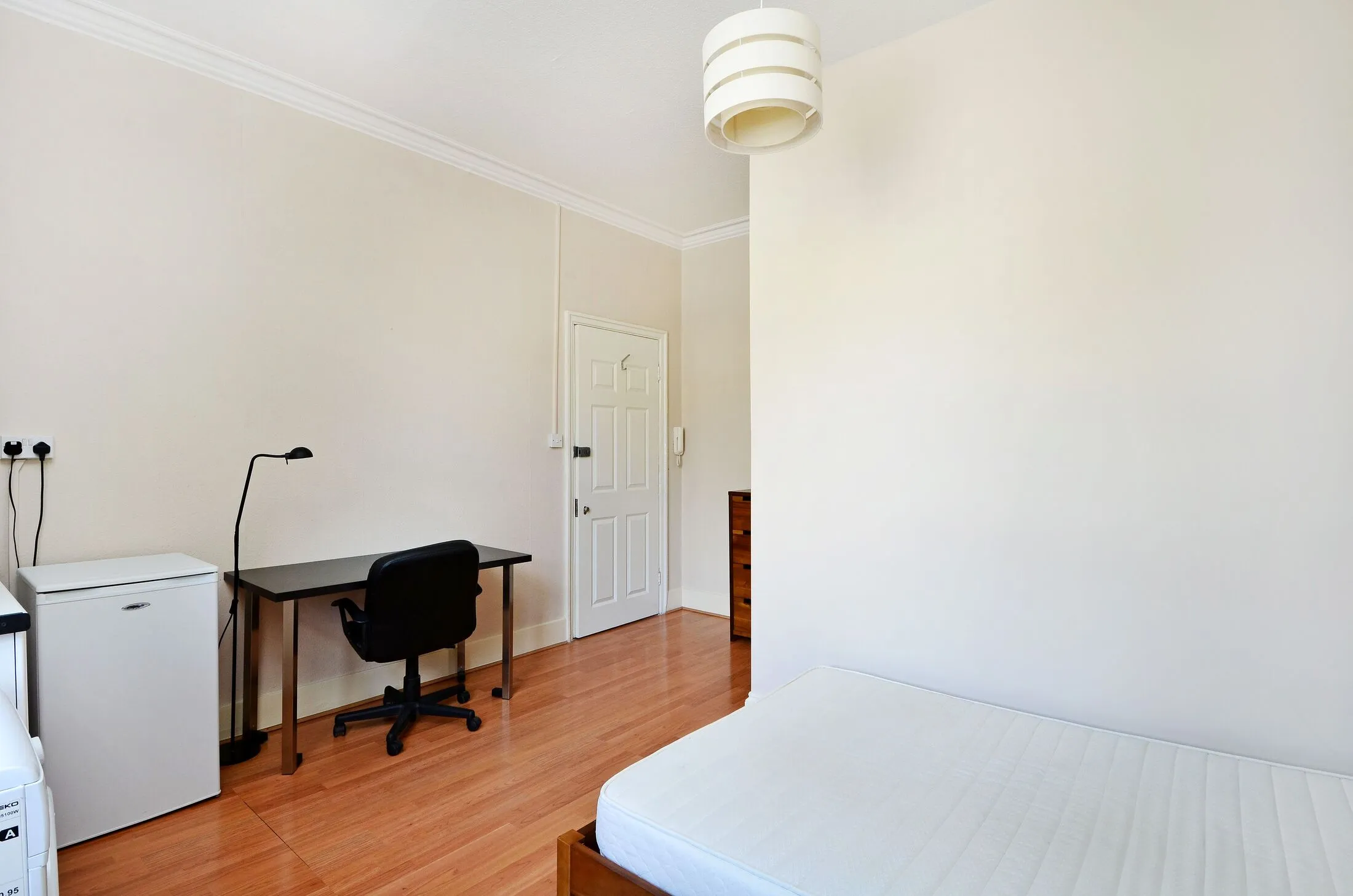 Flat Elvaston Place in Greater London