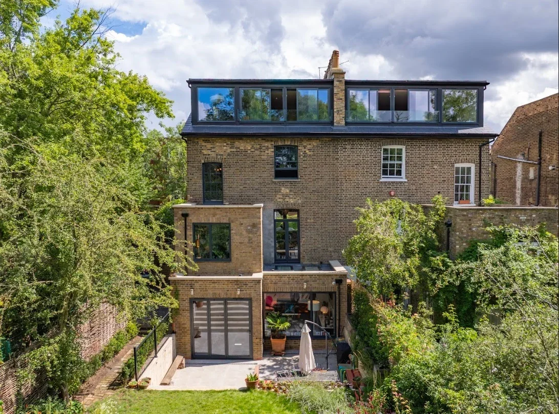 House Torriano Avenue in Greater London