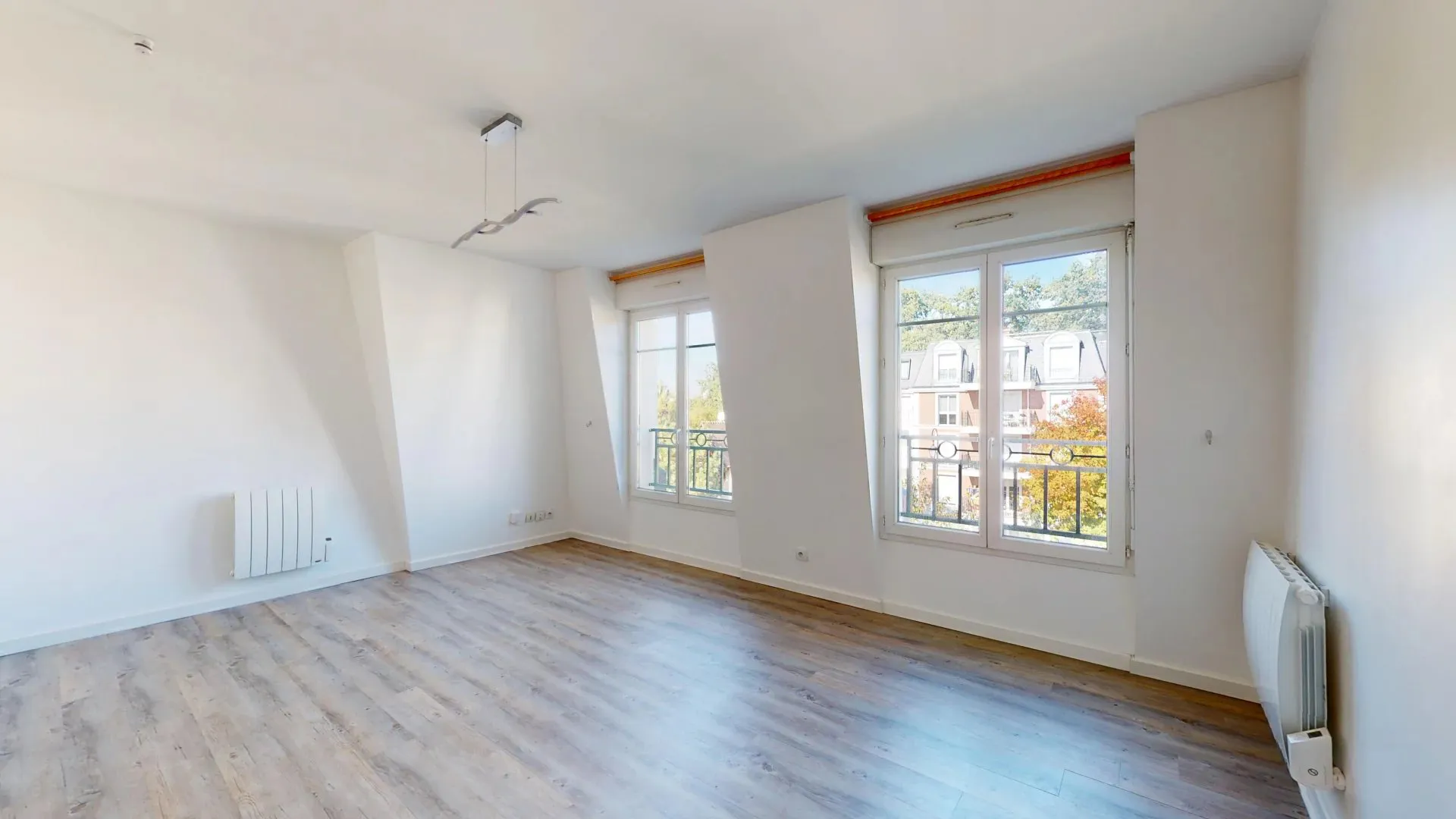 Flat Avenue du Général Leclerc in Le Plessis-Trévise
