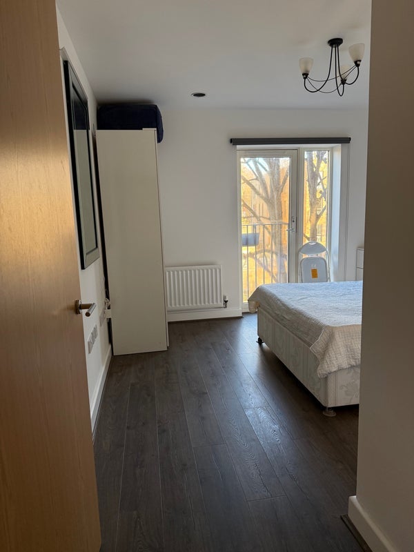 Room St Clements Avenue in Greater London