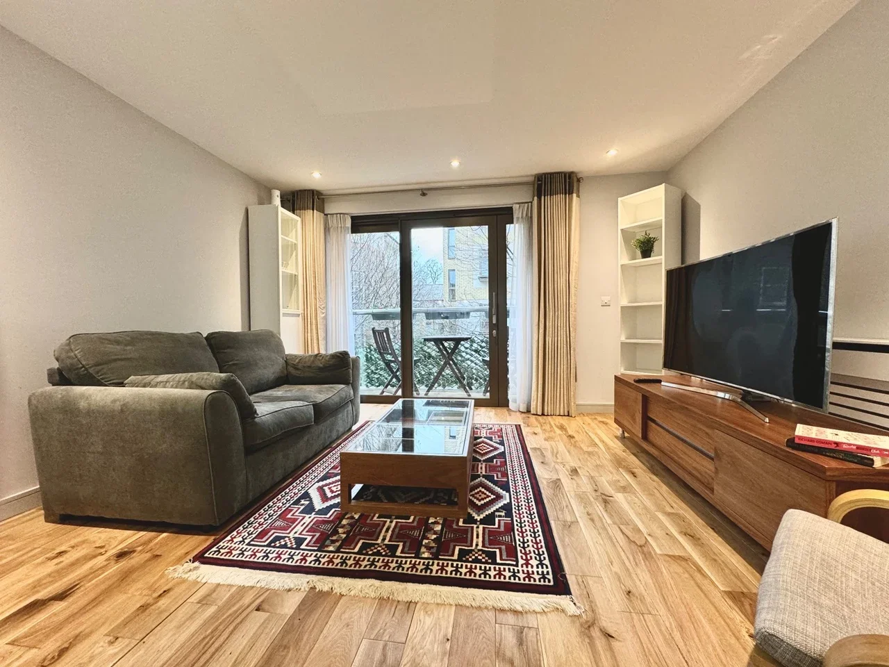 Flat Granville Road in Greater London