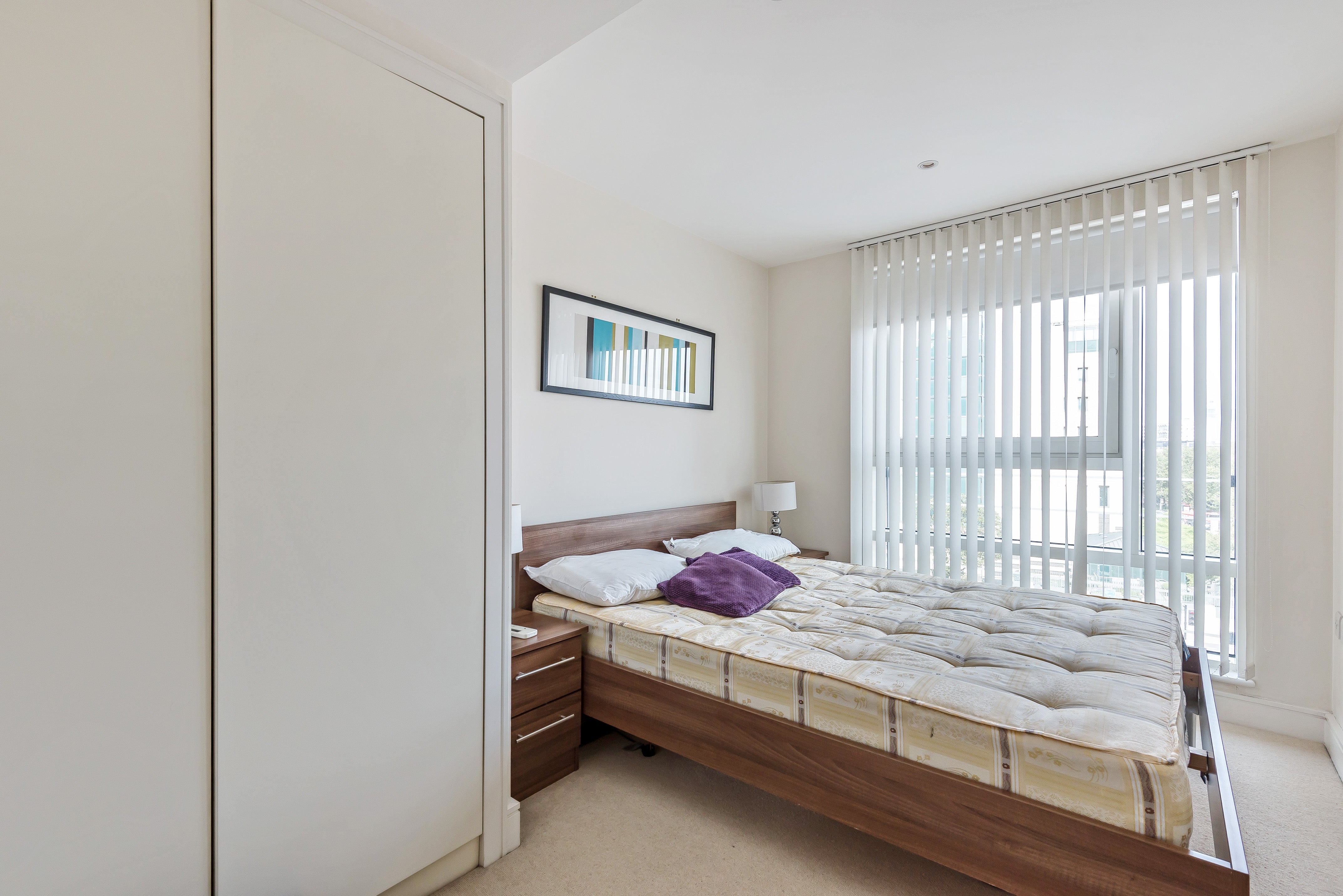 Flat Bridgefoot in Greater London